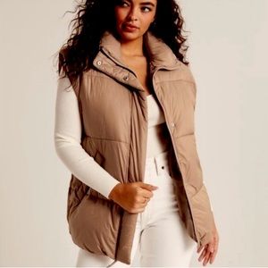 ABERCROMBIE & FITCH Oversized Puffer Vest Brown S Small NWT $99